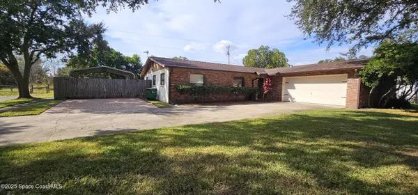 1650 W Carriage DR, Titusville, FL 32796