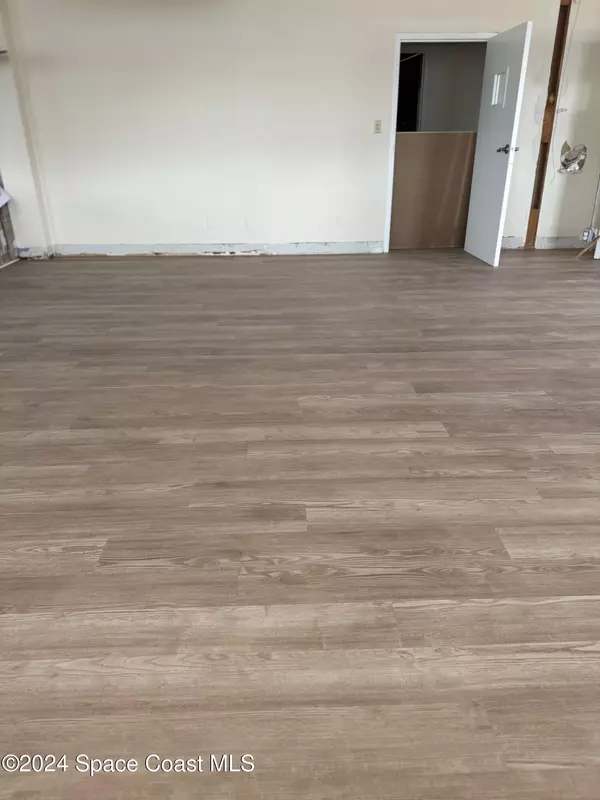 Merritt Island, FL 32953,250 N Courtenay Pkwy #201