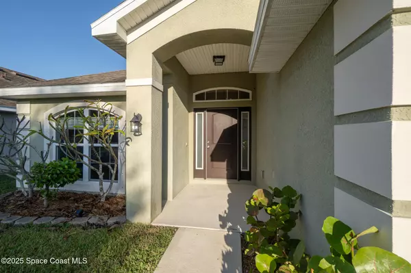 Titusville, FL 32780,329 Macon DR