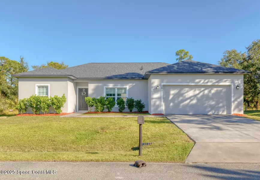 561 Windswept AVE SW, Palm Bay, FL 32908