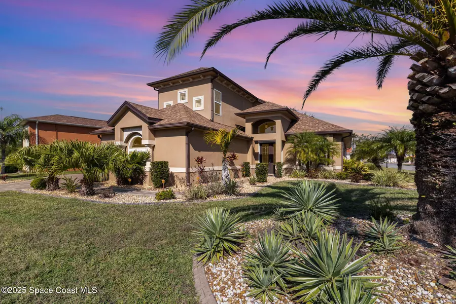 212 Harmony LN, Titusville, FL 32780