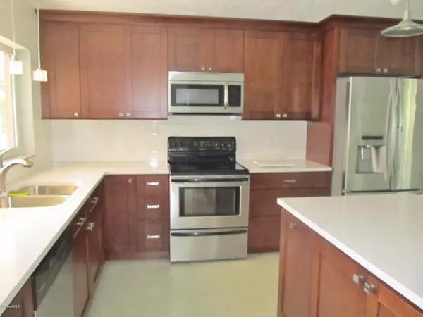 Cocoa, FL 32922,204 River Heights DR