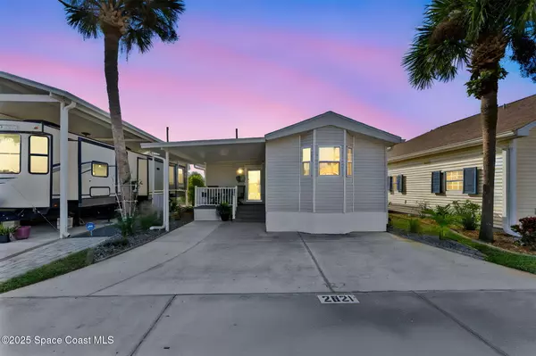 Titusville, FL 32796,2821 Frontier DR #122