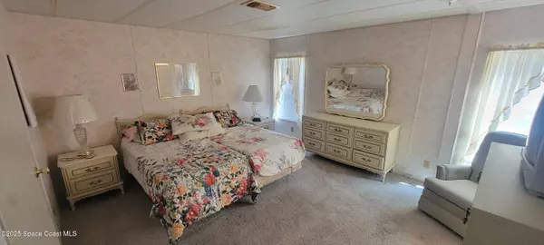 Barefoot Bay, FL 32976,480 Dolphin CIR