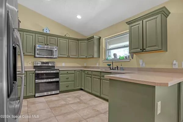 Okeechobee, FL 34972,32801 Us Hwy 441 N #Lot 28