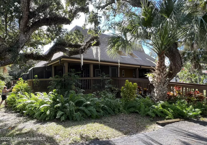 6301 Treetop DR, Melbourne Beach, FL 32951