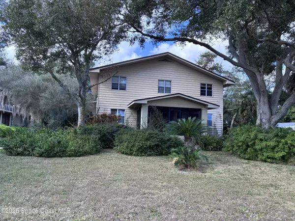 Rockledge, FL 32955,803 Rockledge DR #2