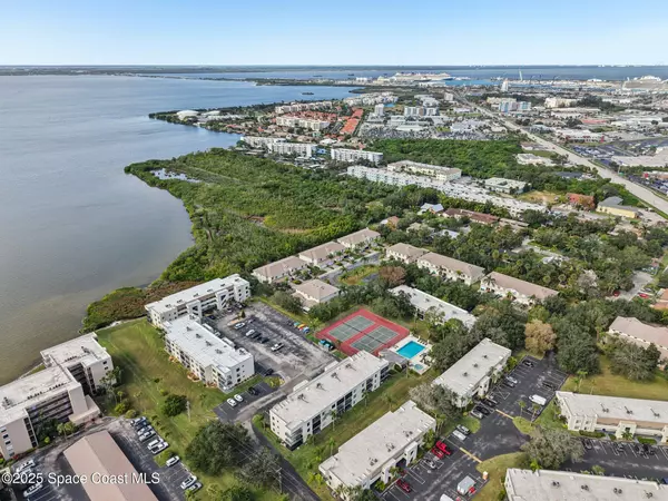 Cape Canaveral, FL 32920,200 International DR #716