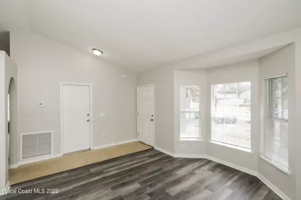 Palm Bay, FL 32909,933 Carver RD SE