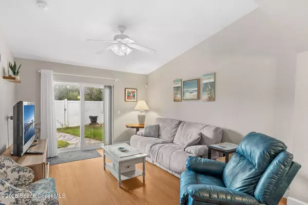 Melbourne, FL 32901,990 Luminary CIR #102