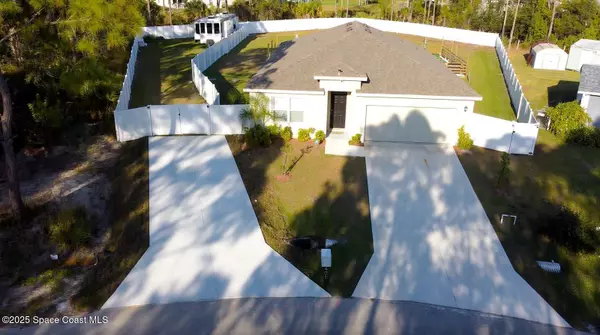 401 La Coco ST SW, Palm Bay, FL 32908