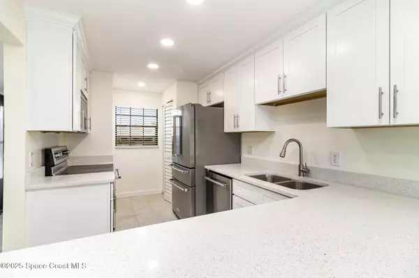 Cocoa Beach, FL 32931,4105 Ocean Beach BLVD #422