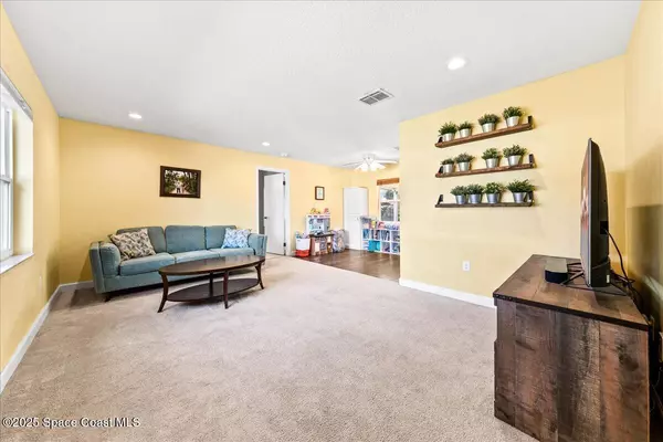 Rockledge, FL 32955,985 Sycamore DR