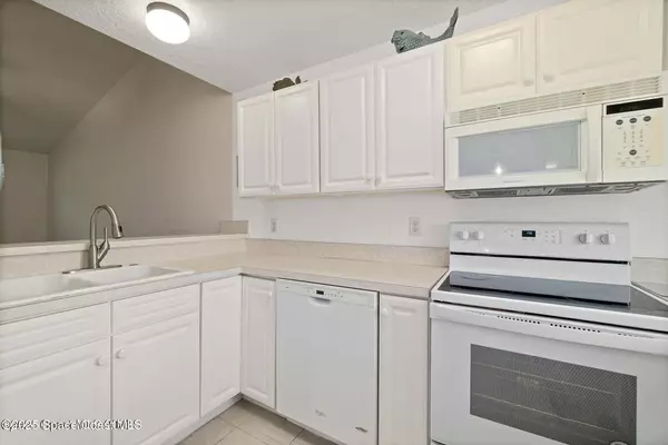 Cape Canaveral, FL 32920,115 Ocean Park LN