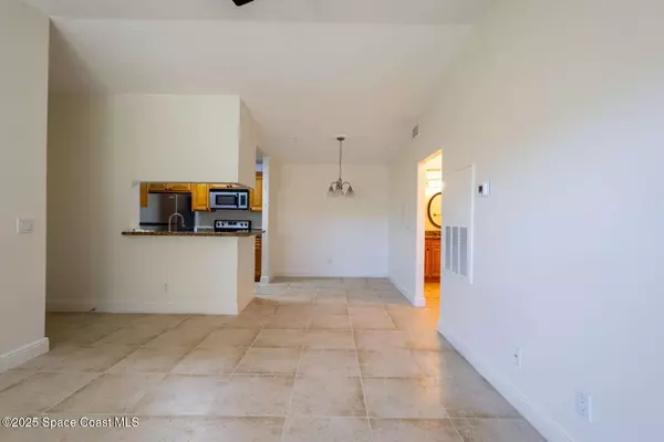 Melbourne, FL 32940,7667 N Wickham RD #822