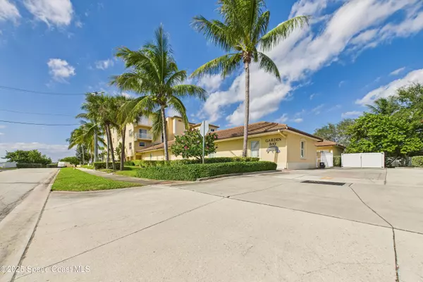 Cocoa Beach, FL 32931,191 Seminole LN #203