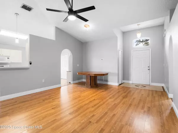 Melbourne, FL 32934,1106 White Oak CIR