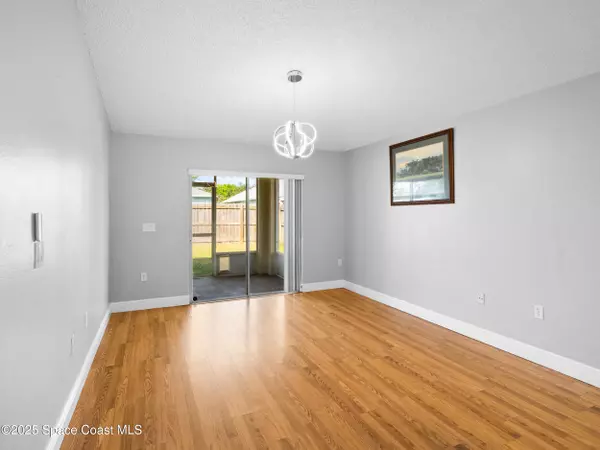 Melbourne, FL 32934,1106 White Oak CIR