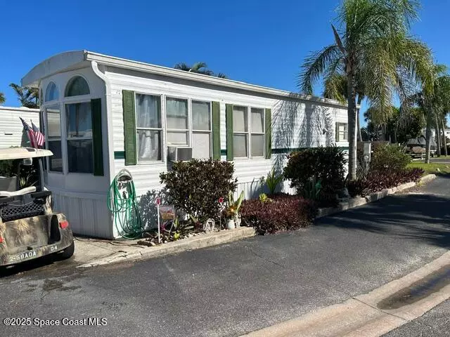 821 Galaxy LN, Melbourne Beach, FL 32951