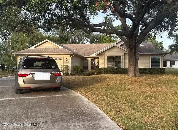 3174 57th Avenue CIR E, Bradenton, FL 34207