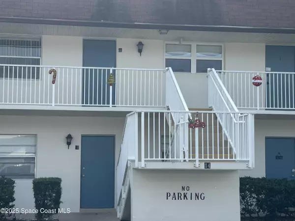 141 Aquarius WAY #14-I, Cape Canaveral, FL 32920