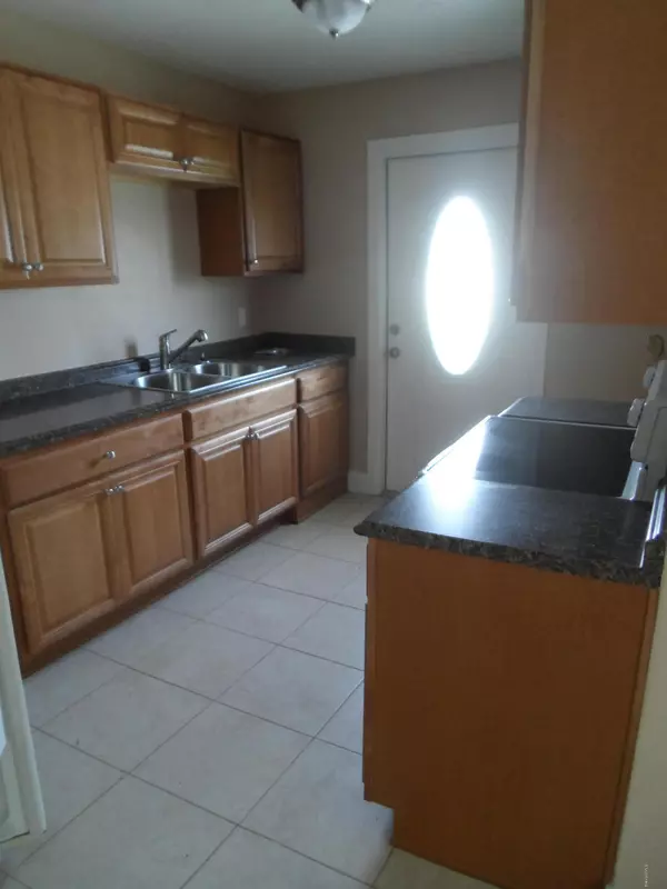 Cocoa Beach, FL 32931,92 Woodland AVE #1