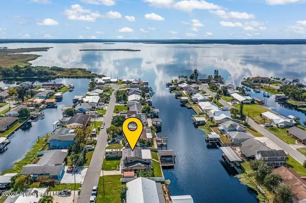 Cocoa, FL 32926,828 Heron RD E