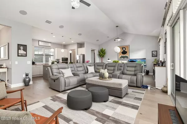 Titusville, FL 32796,1923 Crossbill DR