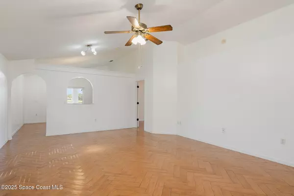 Melbourne, FL 32935,2885 Maderia CIR