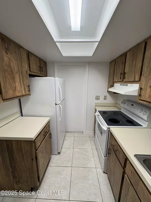 Melbourne, FL 32935,1416 Croftwood DR