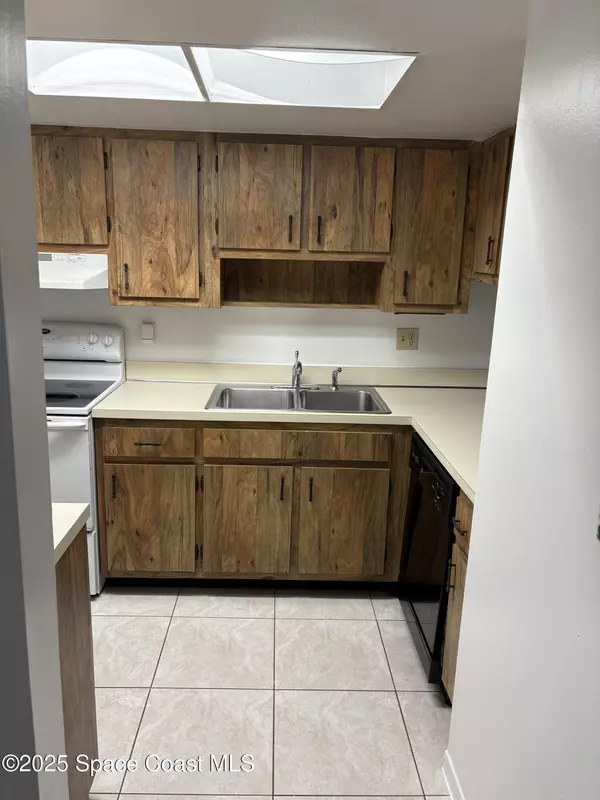 Melbourne, FL 32935,1416 Croftwood DR