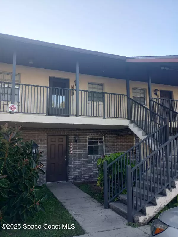 2997 Sir Hamilton CIR #10, Titusville, FL 32780