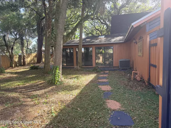 Palm Bay, FL 32907,951 Pembroke AVE NE