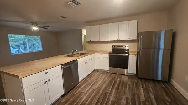 Palm Bay, FL 32907,1520 Lucky ST NW