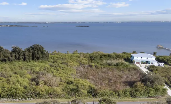 3660 S Courtenay Pkwy, Merritt Island, FL 32952