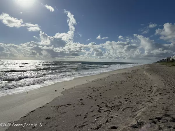 Melbourne Beach, FL 32951,440 Galaxy LN