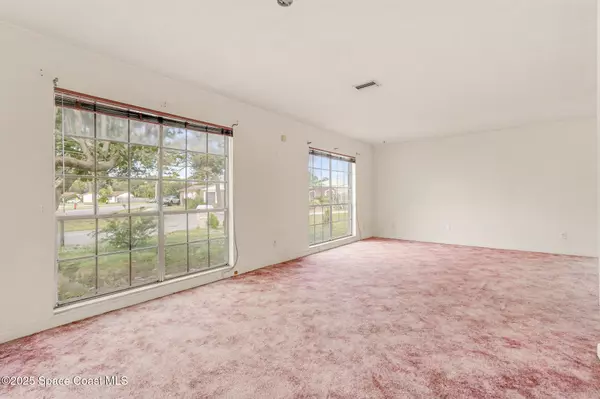 Melbourne, FL 32904,676 Thomas Jefferson LN