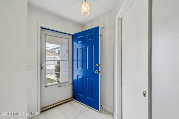 Melbourne, FL 32940,904 Maplewood CT