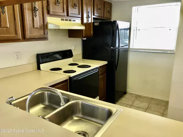 Titusville, FL 32780,1890 Knox Mcrae DR #201f