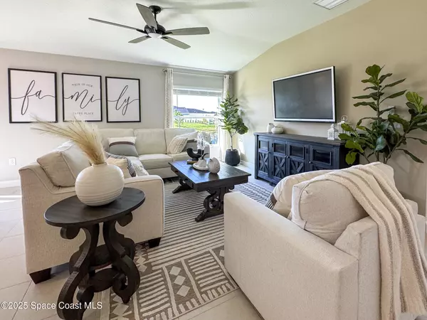 Palm Bay, FL 32907,873 Upland AVE SE