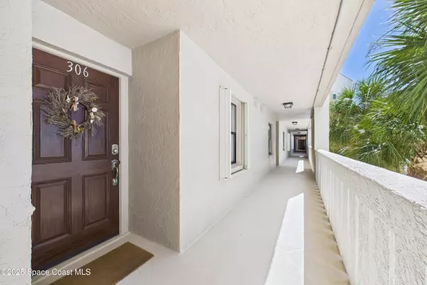 Indialantic, FL 32903,995 N Highway A1a #306