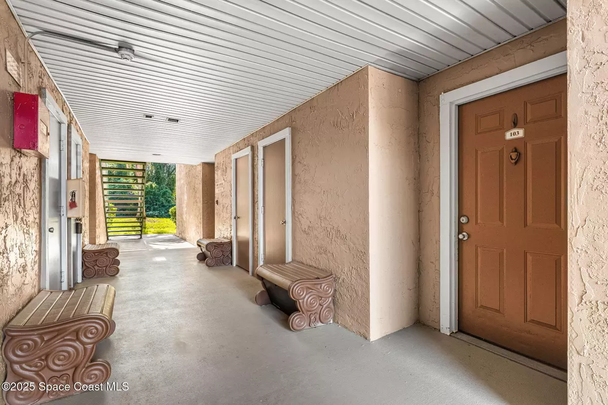 Melbourne, FL 32940,7667 N Wickham RD #103