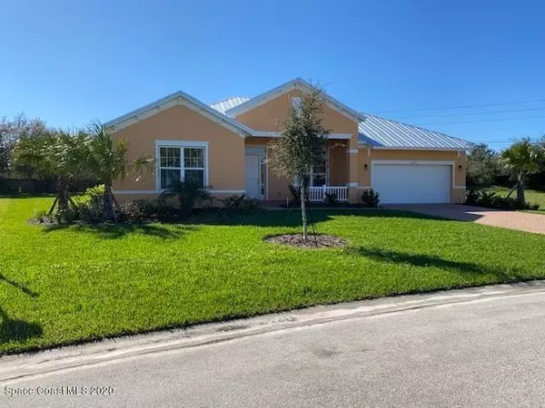 6385 Monserrat DR, Vero Beach, FL 32967