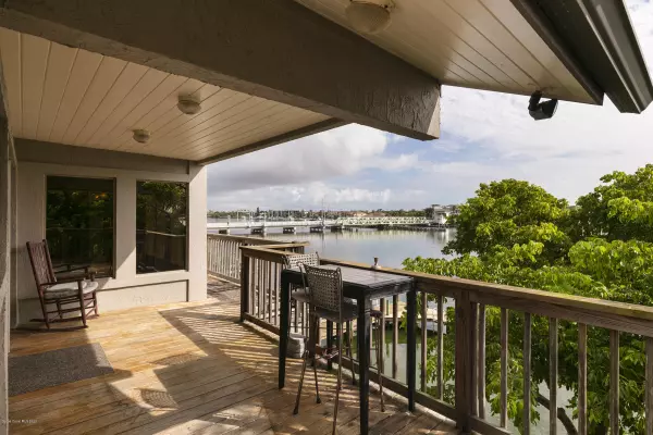 Merritt Island, FL 32952,11540 Point DR