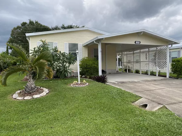 Micco, FL 32976,7524 Niantic AVE #9