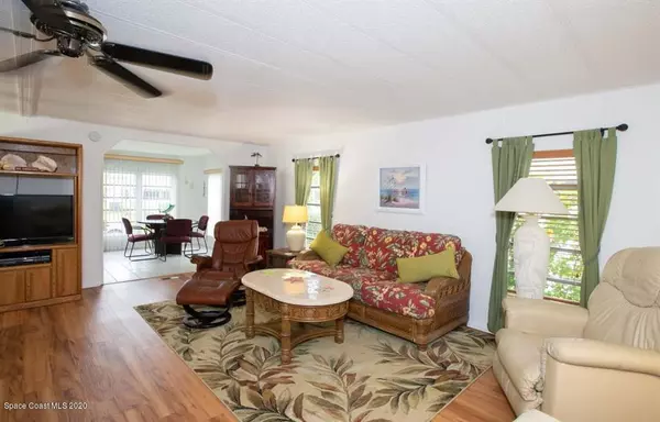 Barefoot Bay, FL 32976,905 Laurel CIR