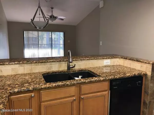 Rockledge, FL 32955,1515 Huntington LN #721