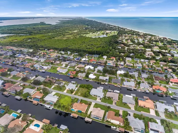 Melbourne Beach, FL 32951,326 Hiawatha WAY