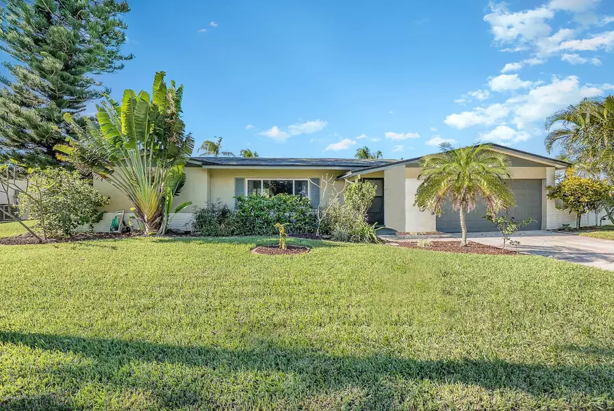 1765 Canal CT, Merritt Island, FL 32953