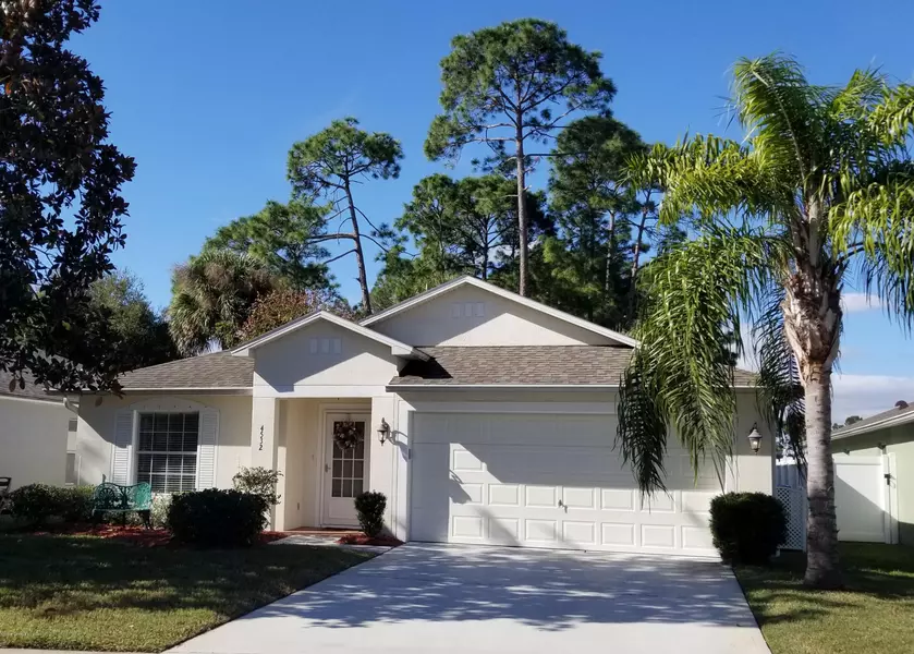 4532 Derbyshire DR, Titusville, FL 32780